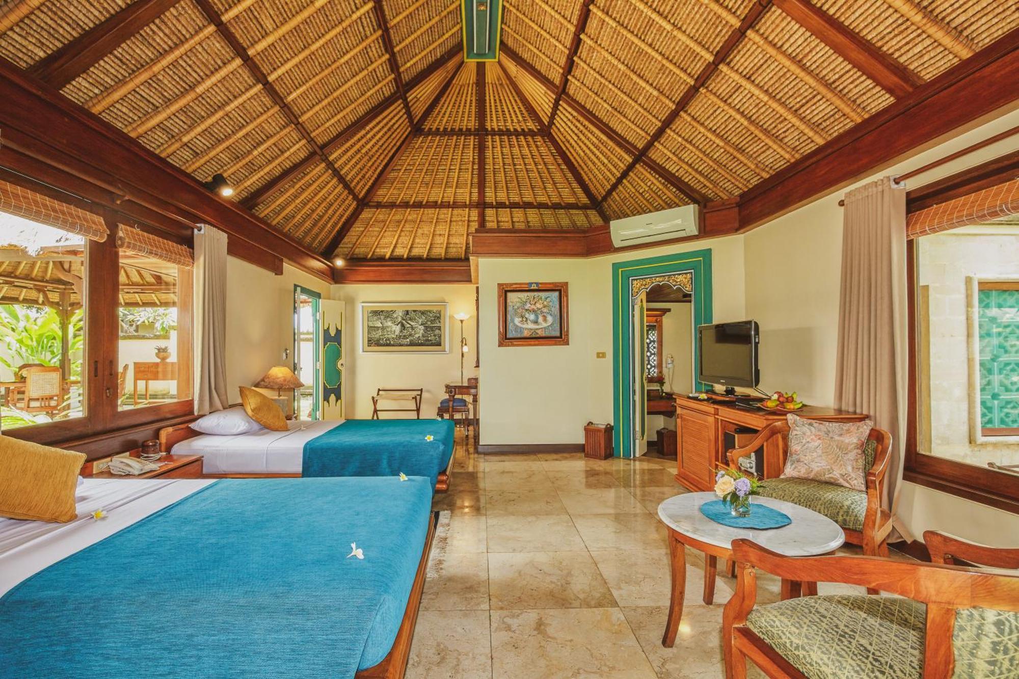 Hotel Puri Bagus Lovina Esterno foto