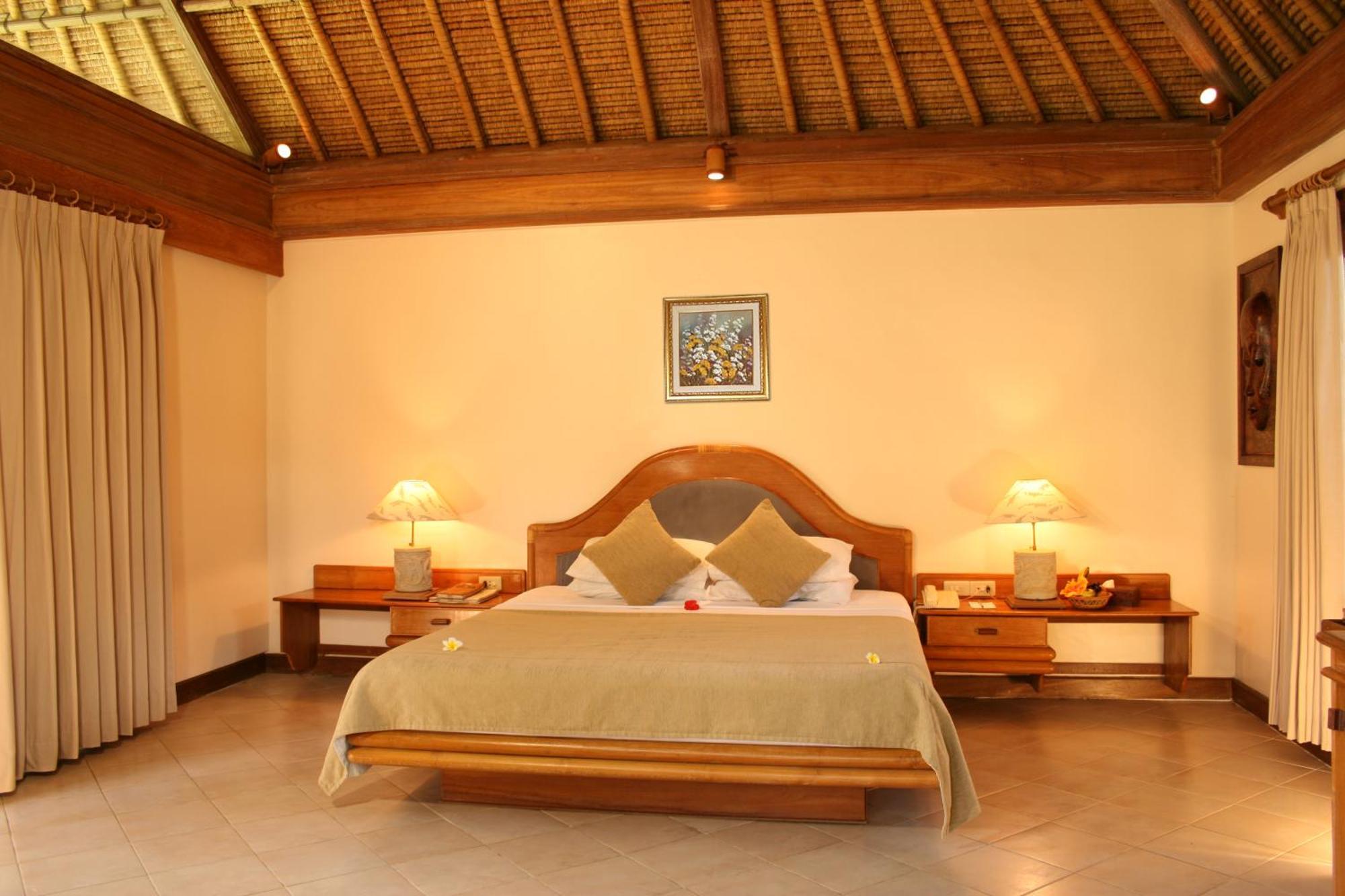 Hotel Puri Bagus Lovina Esterno foto