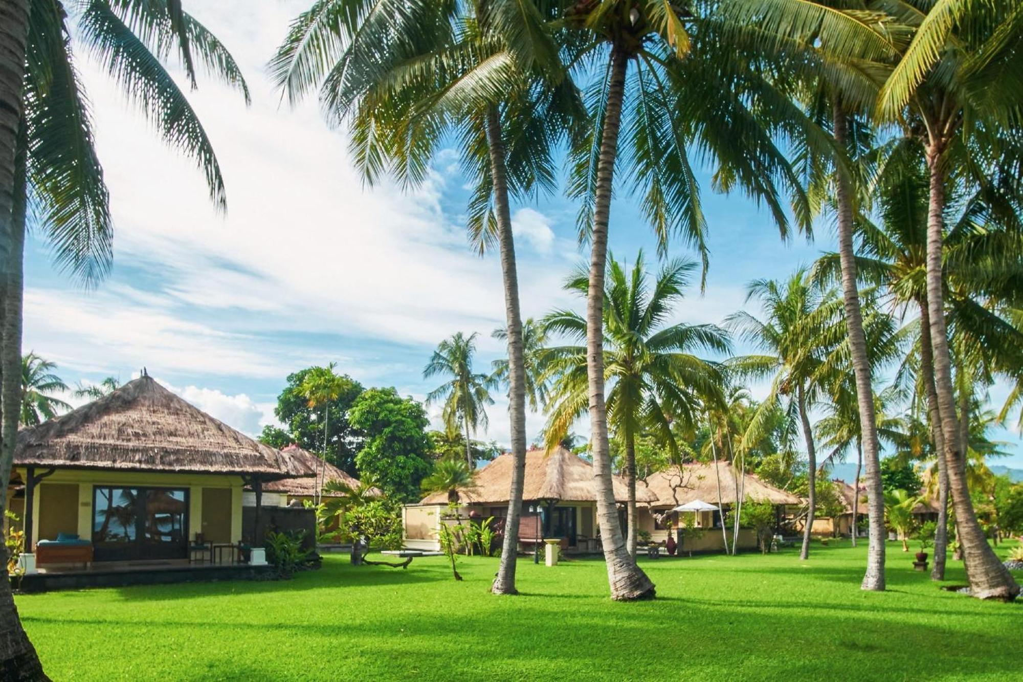 Hotel Puri Bagus Lovina Esterno foto